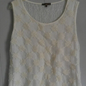 Piazza Roma Women Ivory Sleeveless Blouse M.